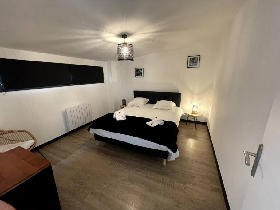Superbe Loft Lumineux A Caen Lägenhet Exteriör bild